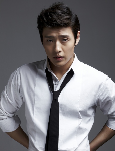Actor Kang Ha-neul (Sam Company)