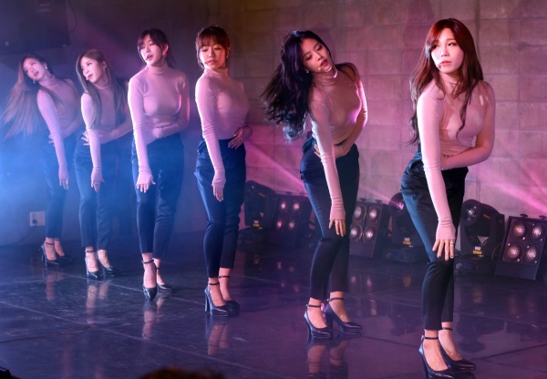 Apink (Yonhap)