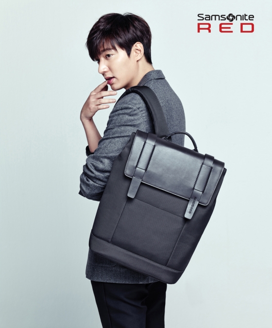 (Samsonite Red)