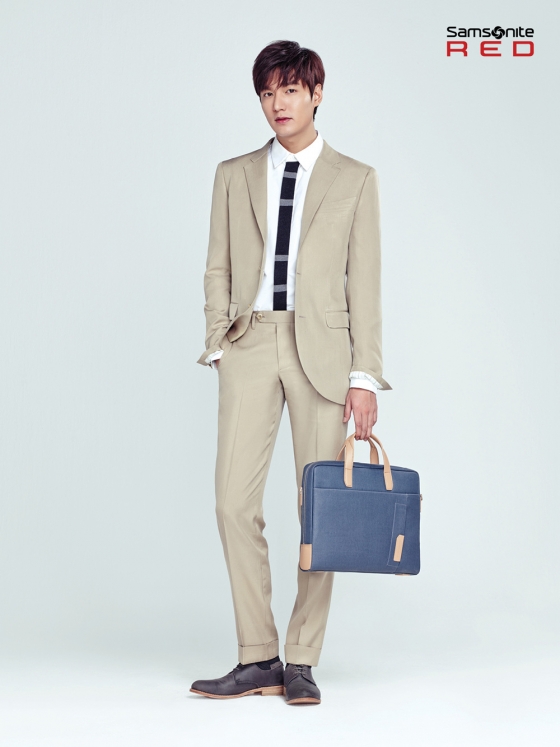 (Samsonite Red)