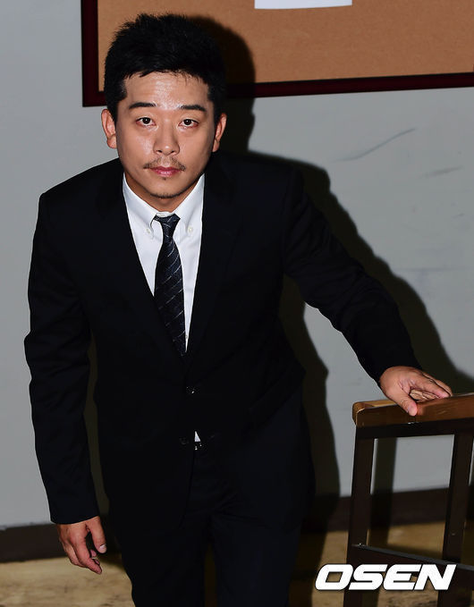 개그맨 김준호가 공동 대표로 있던 매니지먼트사 코코엔터테인먼트가 폐업한다. 코코엔터테인먼트는 24일 “회생하기 위해 임원들이 발로 뛰