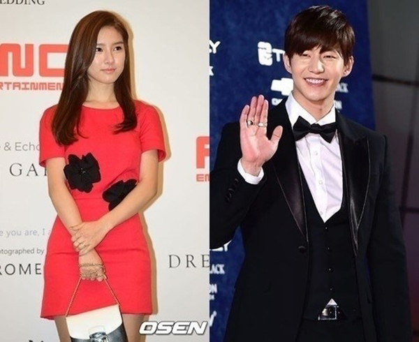Actors Kim So-eun (left) and Song Jae-rim will stay on the show. (OSEN)
