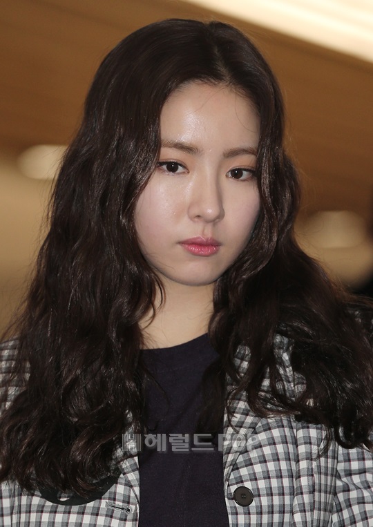 신세경