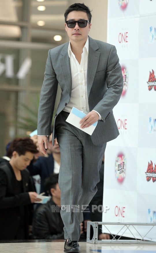 R.ef 이성욱