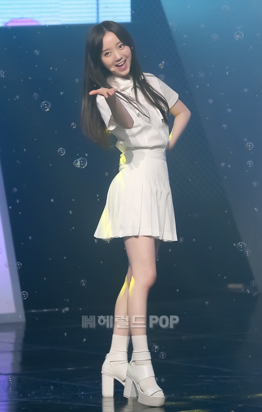 러블리즈 Kei