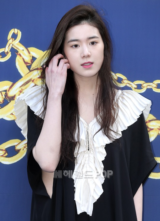 정은채