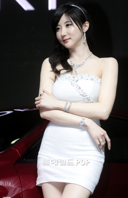 레이싱모델 연다빈