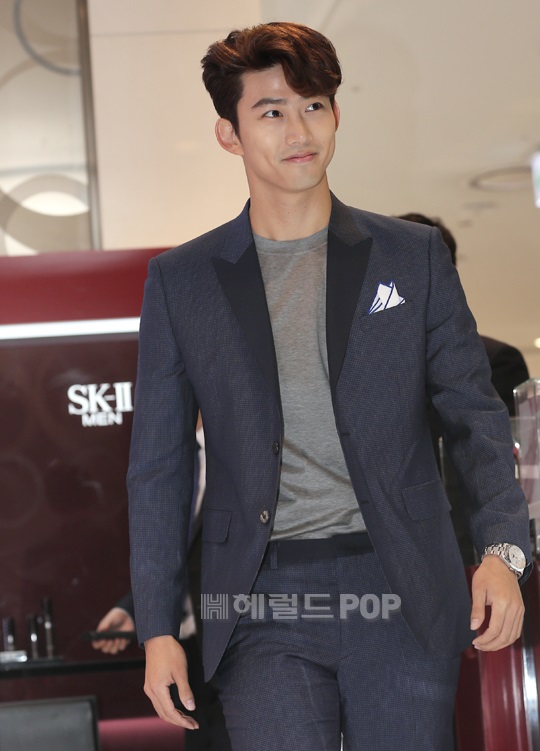 2PM 옥택연
