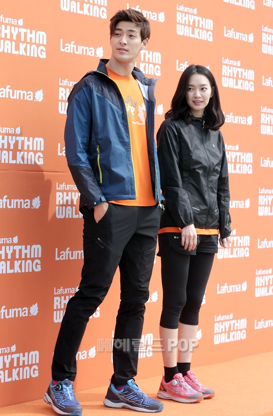 제임스, 신민아