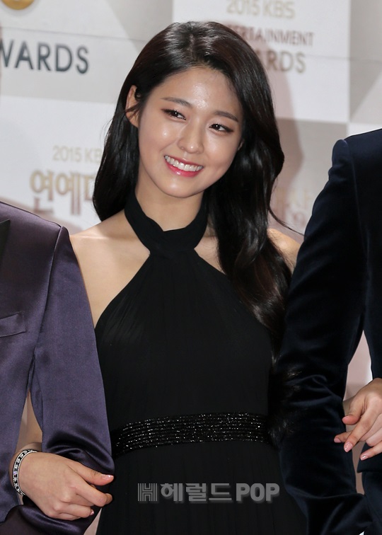 AOA 설현