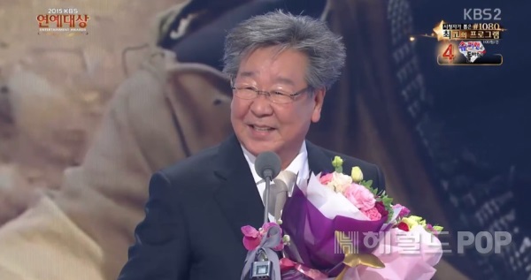 [배우 최불암. 사진=2015 KBS연예대상 방송 화면 캡쳐]