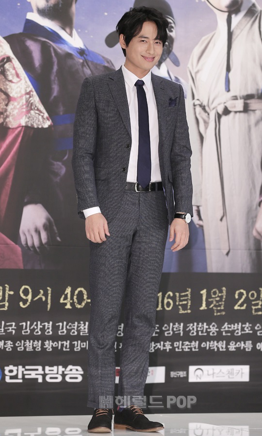 이지훈