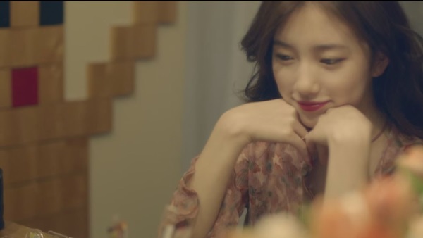 (Official MV screenshot)