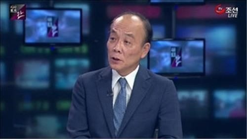 ['썰전' 전원책 유시민. 사진=TV조선 '시사토크 판' 방송화면 캡처]