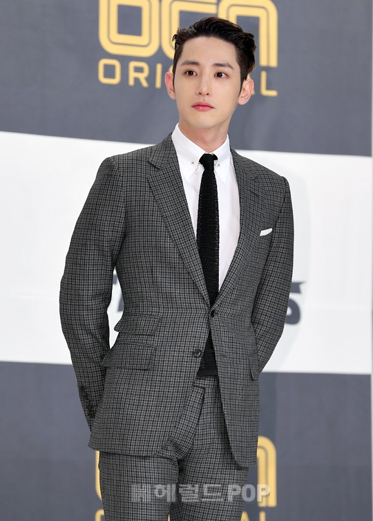 이수혁