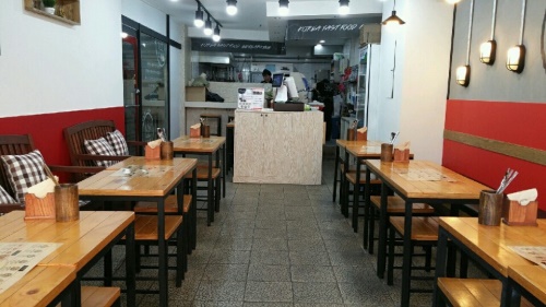 [사진=저렴한 비용으로 업종변경에 성공한 김밥킹 안산고잔점]