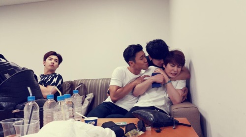 사진 : 려욱 SNS