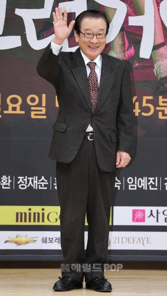 [배우 이순재. 사진=송재원 기자]
