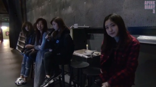 Apink (Naver V app)