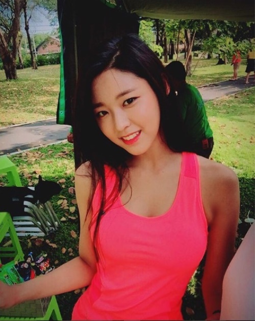 사진:설현 인스타그램