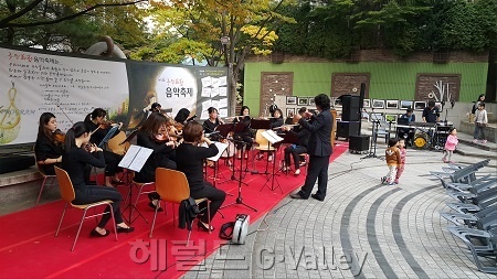 ▲지난해 공동체 활성화사업으로 열린 음악회 [사진제공=관악구청]