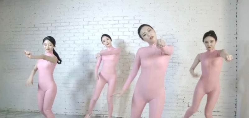 (Still from Sixbomb's MV)