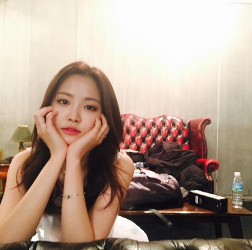 사진 : 손나은 인스타그램