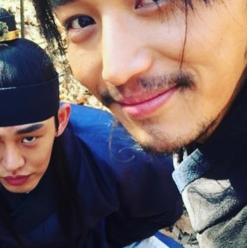 사진 : 변요한 인스타그램