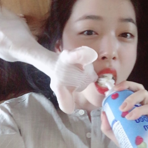 사진:설리 인스타그램