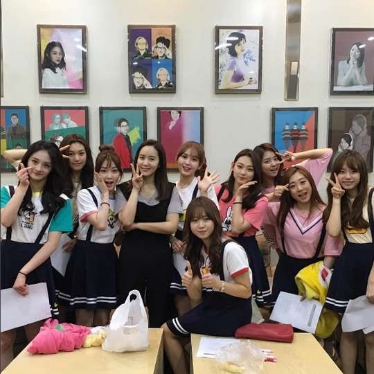 Jung Chae-yeon was absent in the talk show where I.O.I was invited (Radio show host Park Ji-yoon's Instagram account)