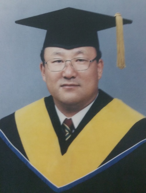 카자흐스탄 국립체육대학 명예체육학박사 학위 취득.