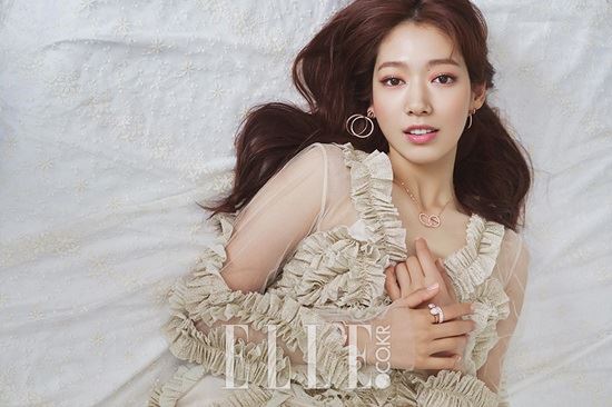 (Elle magazine)