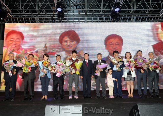 지난해 수상자들의 기념촬영 [사진제공=금천구]