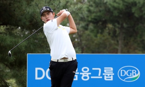 21일 3번 홀에서 티샷하는 서형석. [사진=kpga]