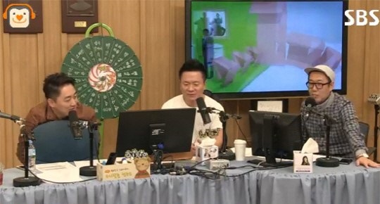 (사진=SBS 보이는 라디오 화면 캡처)
