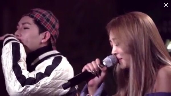 Jooheon and Hyolyn (Naver V app)