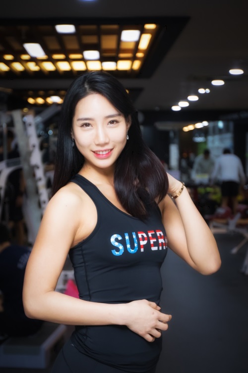 마크짐에서 포즈를 취한 이지혜 씨. [사진=채승훈 기자]