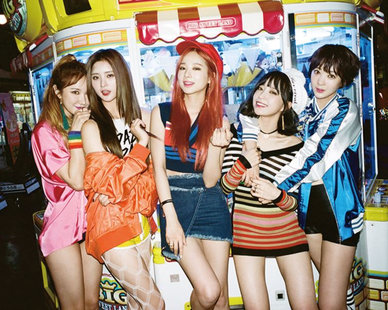 LE, Jeonghwa, Solji, Hani and Hyelin (Banana Culture Entertainment)