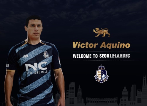 서울 이랜드 FC 입단에 합의한 아키노. [사진=서울 이랜드 FC]