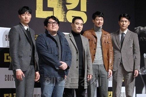 한재림 감독이 영화 ‘더 킹’을 제작한 의도를 밝혔다.