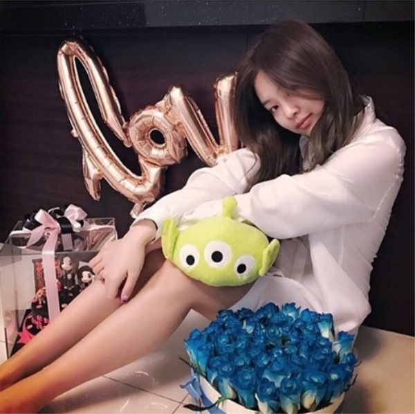 (Black Pink's Official Instagram)