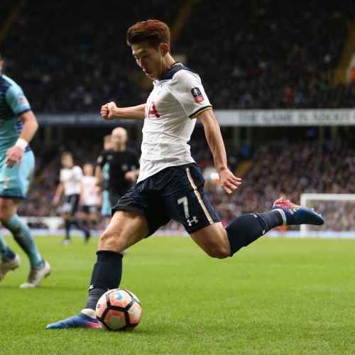 손흥민이 시즌 10호골을 터트리고 있다.[사진=토트넘 페이스북]