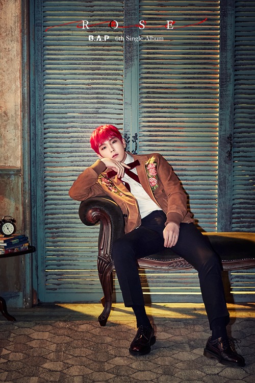 그룹 B.A.P 멤버 힘찬이 피로골절 진단을 받았다. 팬들은 힘찬의 건강을 염려하며 이 병에 대한 관심을 보이고 있다. 사진=TS엔터테인먼트