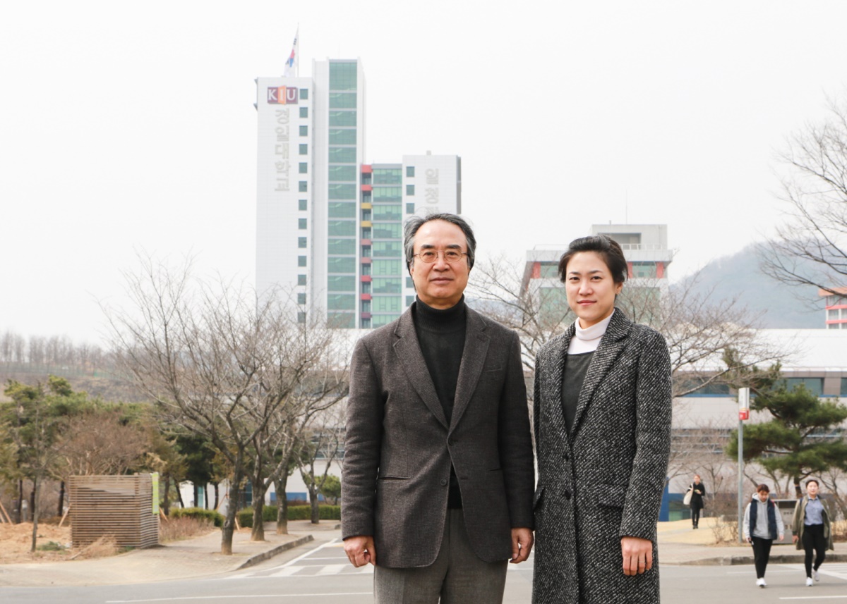 최무혁교수와 최동희 교수(사진제공=경일대)