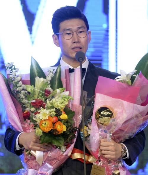 생에 첫 정규리그 MVP에 오른 KGC 오세근. [사진=뉴시스]