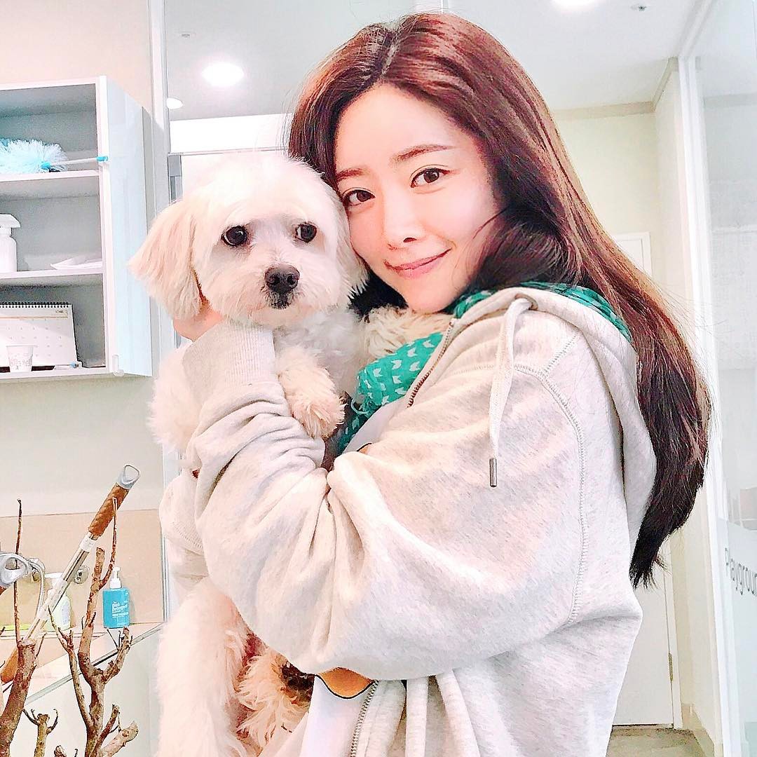 홍수아 인스타