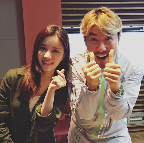 정다희 아나운서와 노홍철의 다정한 모습이 화제다. 사진=굿모닝FM 노홍철입니다 SNS