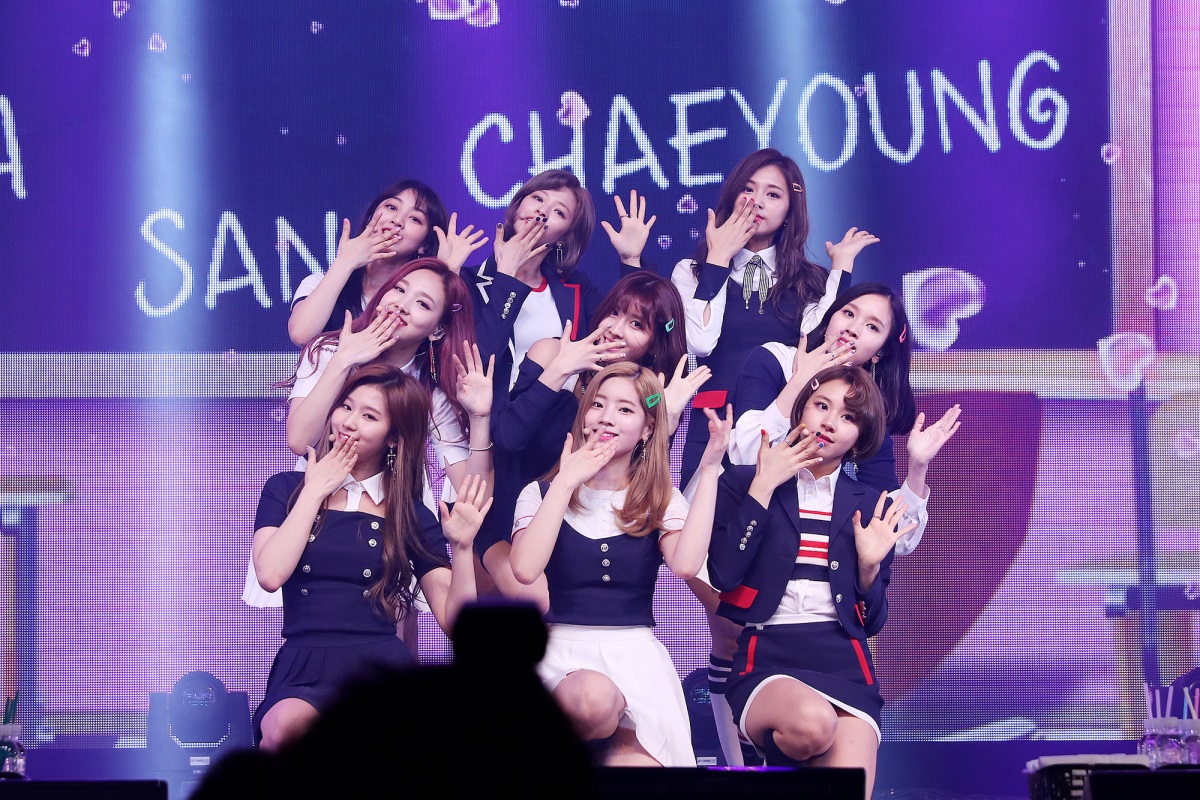 Twice performs at a media event to promote its fourth EP “Signal” held at Blue Square Samsung Card Hall in Seoul on Monday. (JYP Entertainment)