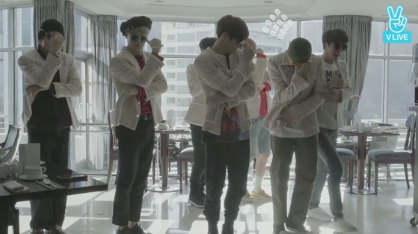 (Naver V app)
