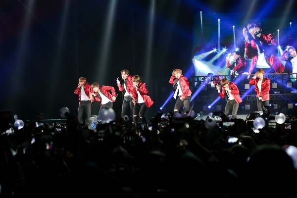 BTS performs during its concert in Jakarta on April 29. (Big Hit Entertainment)